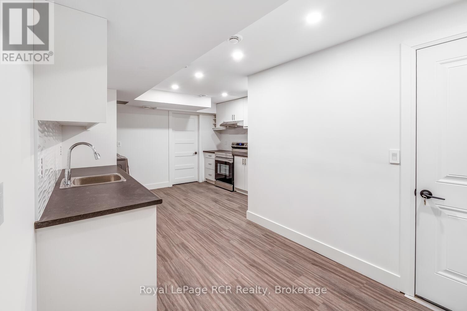 10 Frederick Street E, South Bruce Peninsula, Ontario  N0H 2G0 - Photo 37 - X12263461