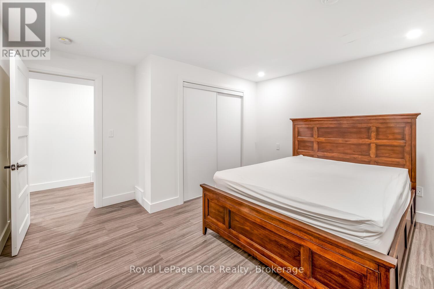 10 Frederick Street E, South Bruce Peninsula, Ontario  N0H 2G0 - Photo 40 - X12263461