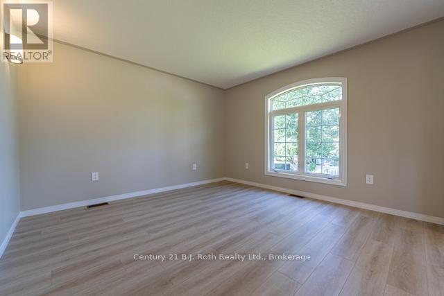 3382 Azcona Avenue, Severn, Ontario  L0K 1G0 - Photo 16 - S12263609