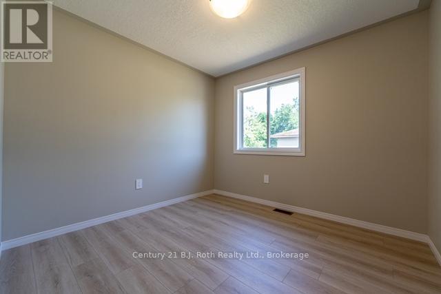 3382 Azcona Avenue, Severn, Ontario  L0K 1G0 - Photo 25 - S12263609