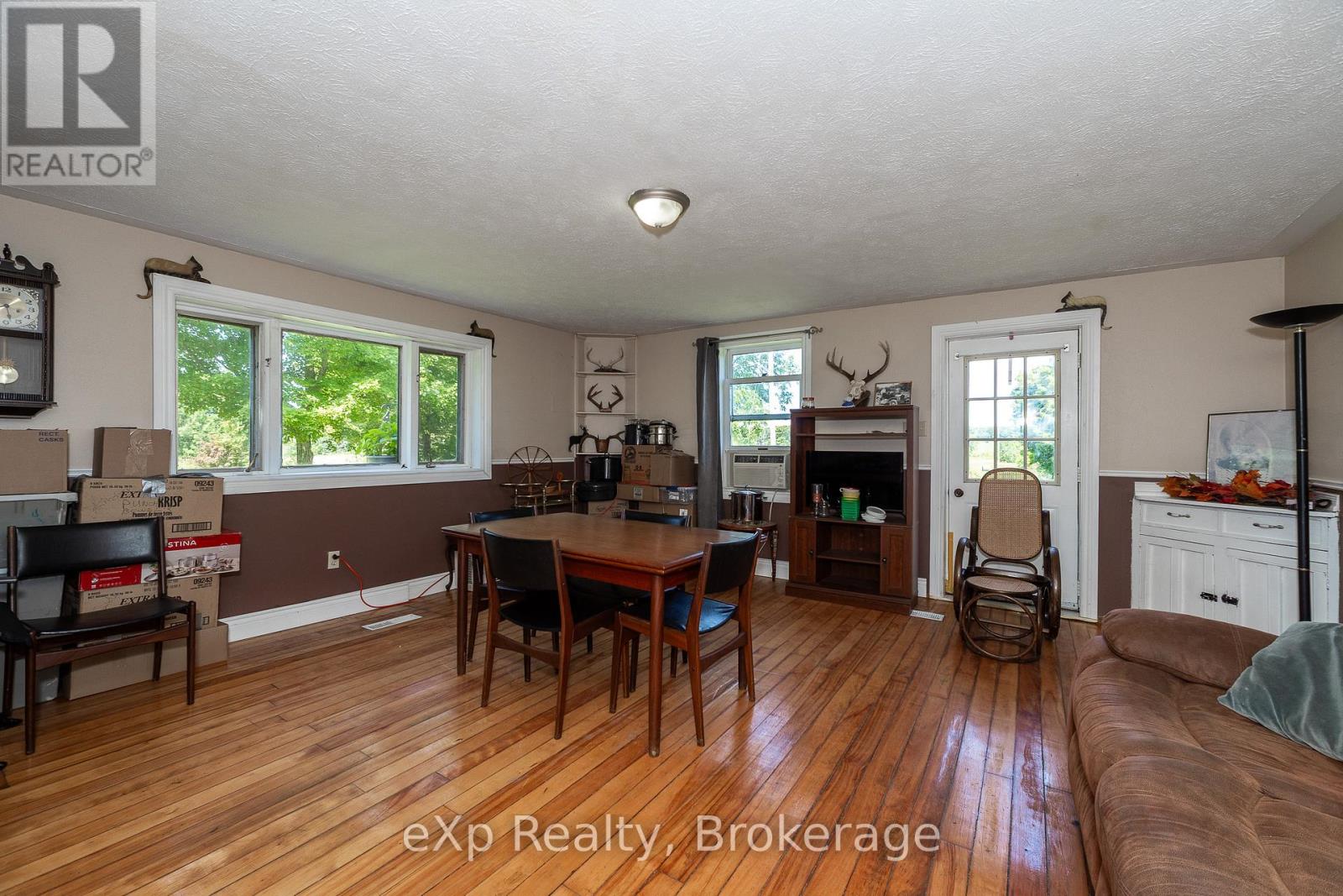 463086 Concession 24, Georgian Bluffs, Ontario  N0H 2T0 - Photo 25 - X12263553