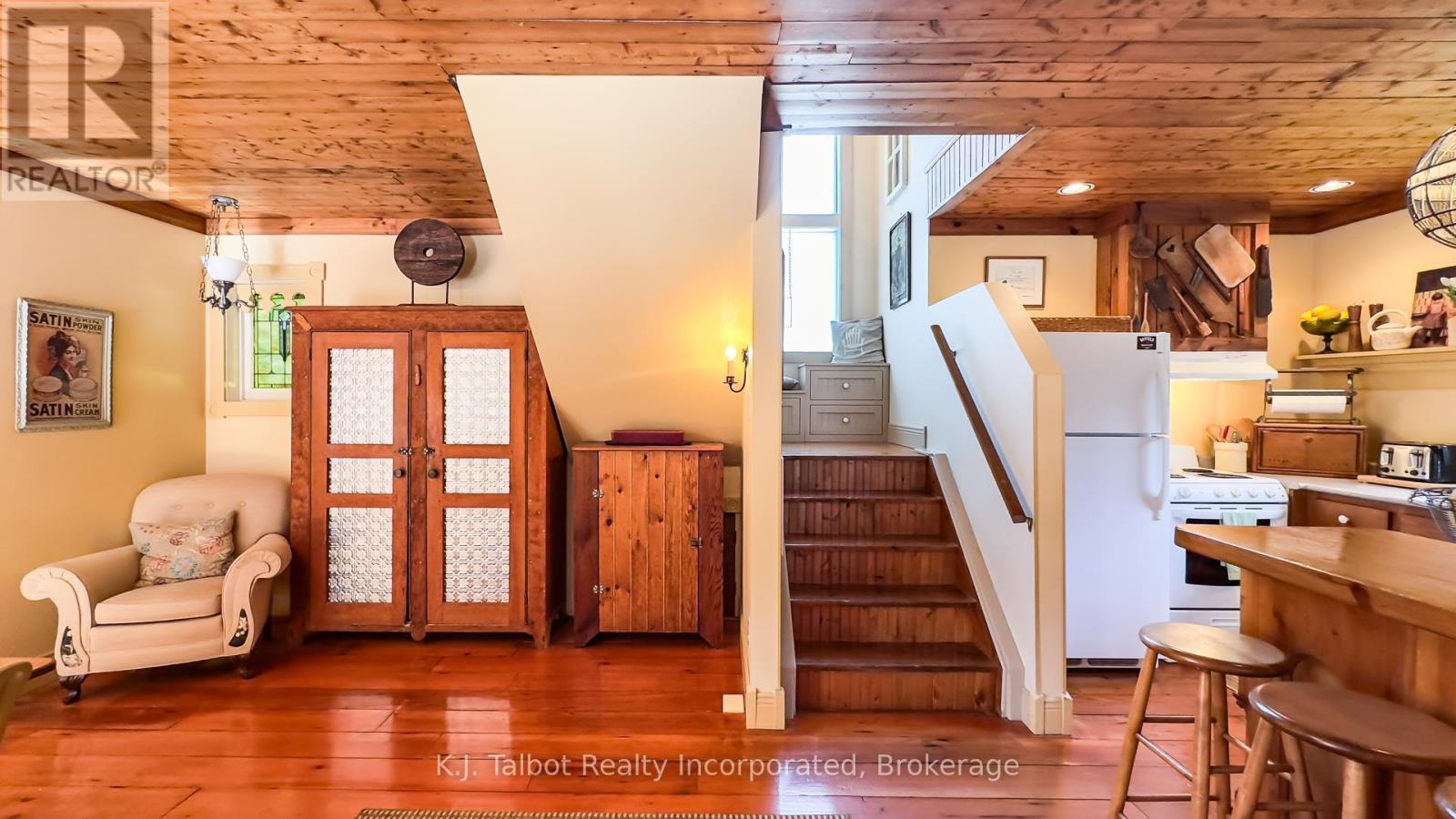 3 David Street E, Bluewater, Ontario  N0M 1G0 - Photo 7 - X12263682