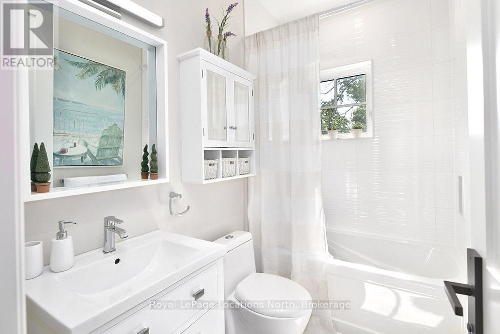 46 King Street W, Blue Mountains, Ontario  N0H 2P0 - Photo 24 - X12263982