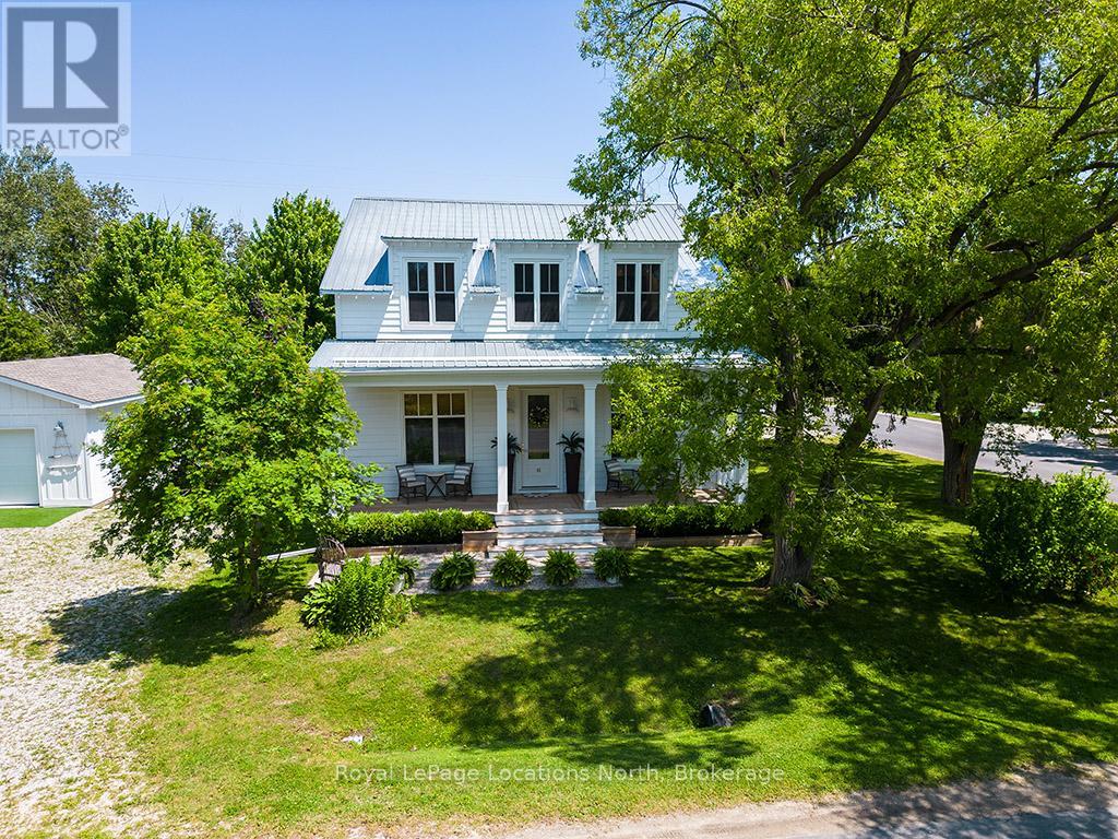 46 King Street W, Blue Mountains, Ontario  N0H 2P0 - Photo 3 - X12263982