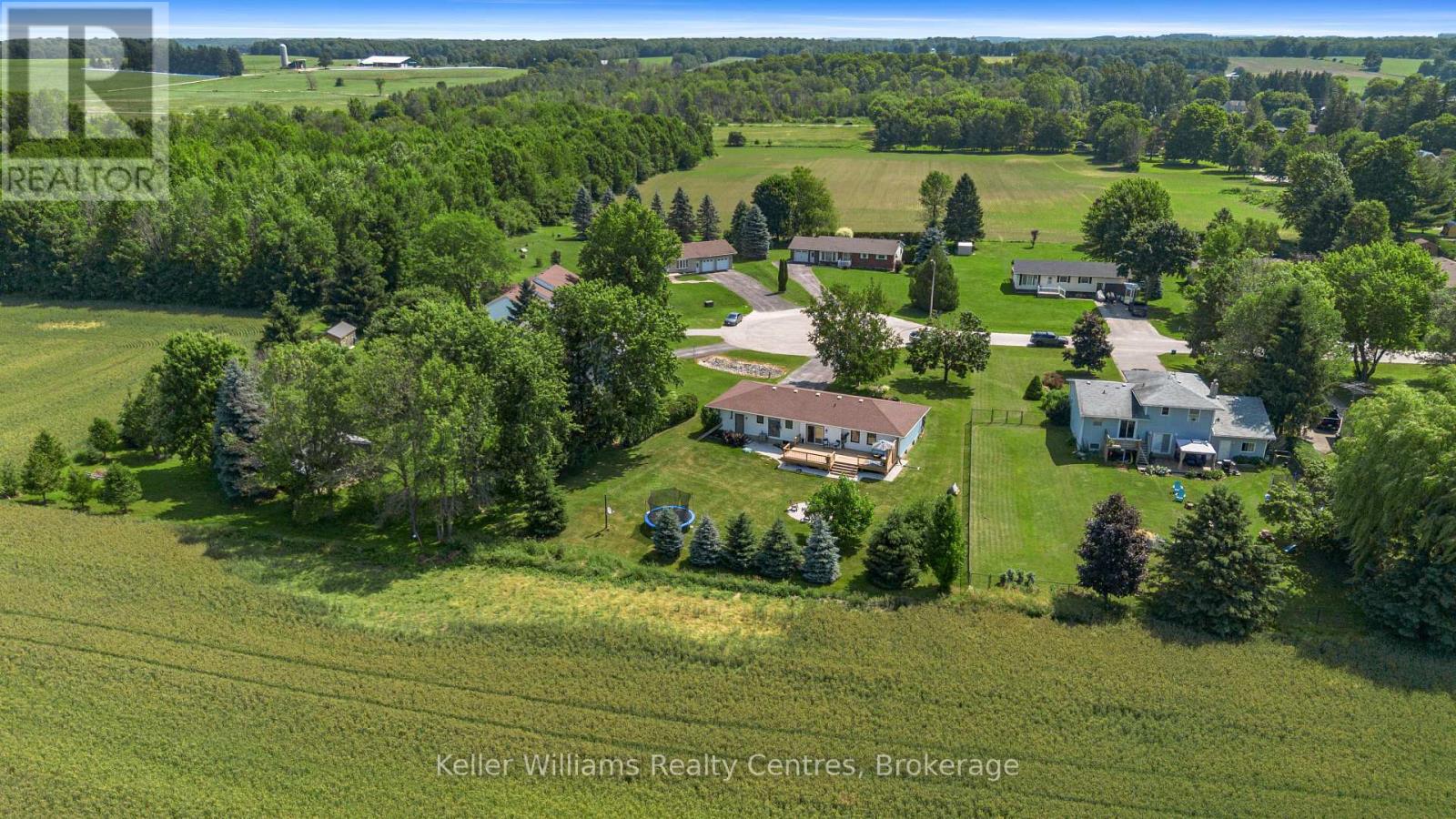 110 Mary Avenue, Georgian Bluffs, Ontario  N4K 5N5 - Photo 4 - X12264043
