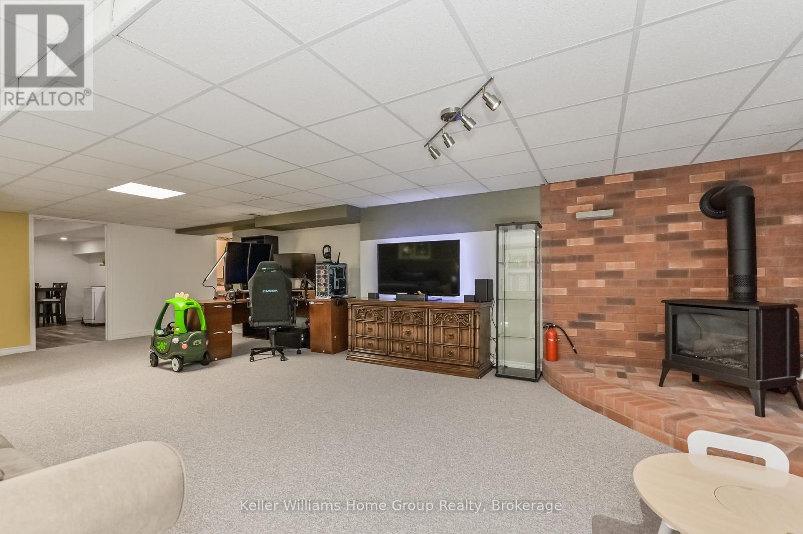 840 St George Street E, Centre Wellington, Ontario  N1M 2Y1 - Photo 35 - X12264048