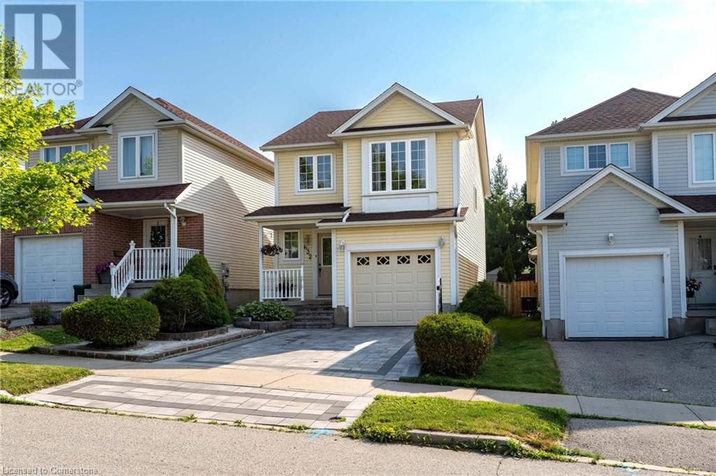 632 Royal Fern Street, Waterloo, Ontario  N2V 2P6 - Photo 2 - 40748064