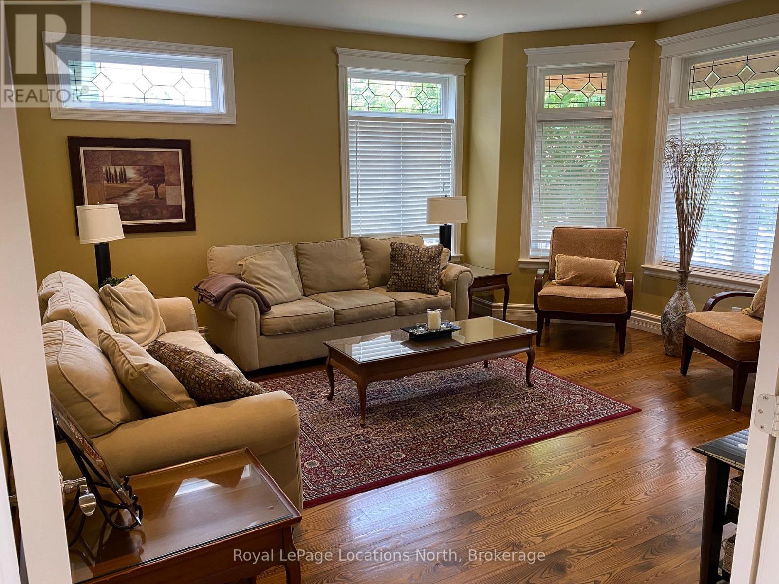 212 Snowbridge Way, Blue Mountains, Ontario  L9Y 0V1 - Photo 16 - X12264295