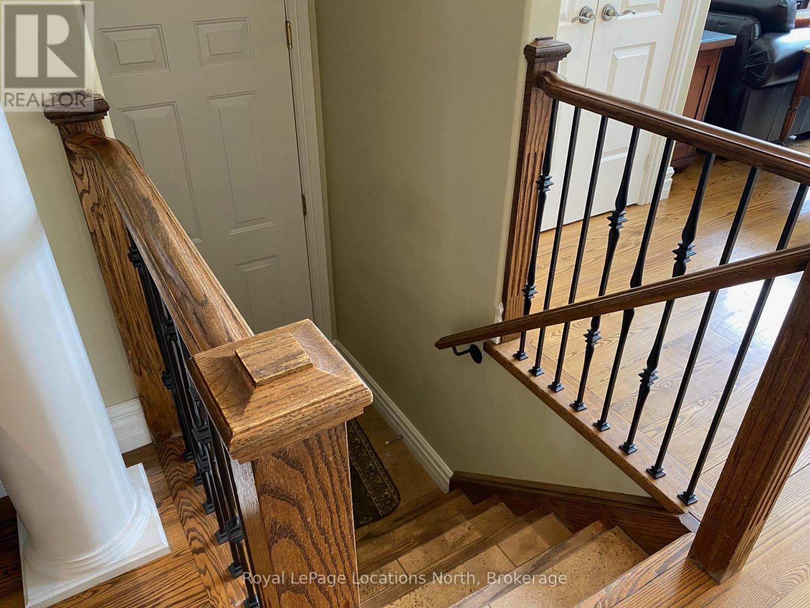 212 Snowbridge Way, Blue Mountains, Ontario  L9Y 0V1 - Photo 31 - X12264295