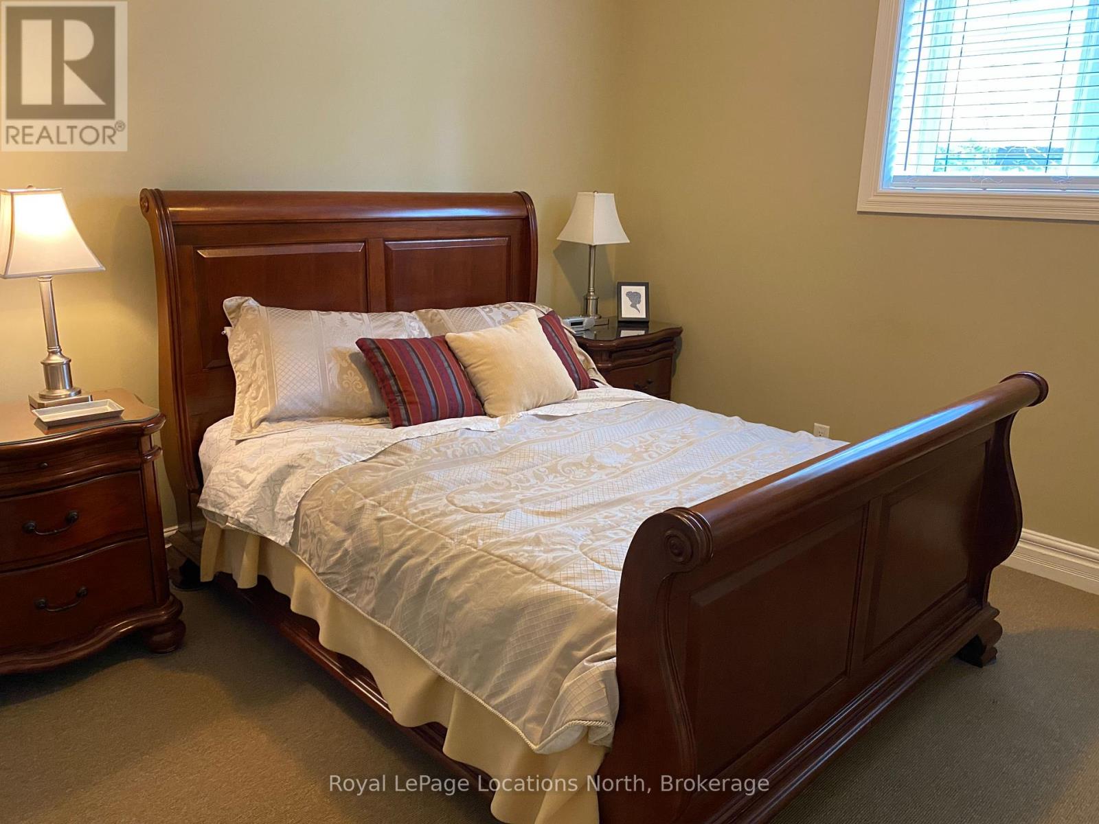 212 Snowbridge Way, Blue Mountains, Ontario  L9Y 0V1 - Photo 7 - X12264295