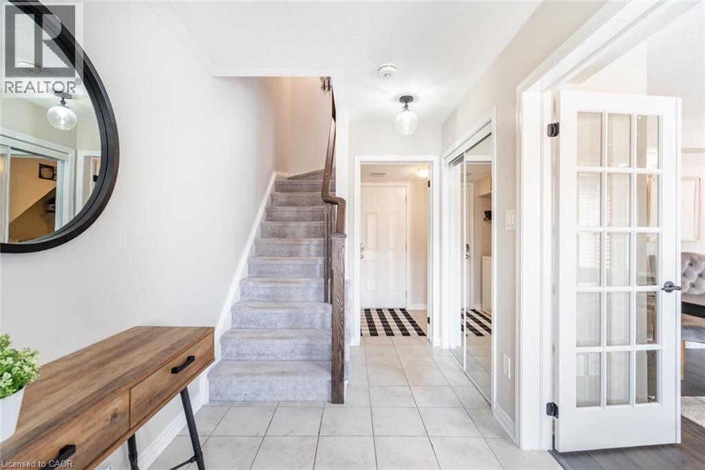 230 Avonsyde Boulevard Unit# 15, Waterdown, Ontario  L8B 1T9 - Photo 9 - 40748178