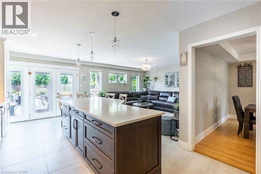 40 Premier Road, Waterdown, Ontario  L8B 0K7 - Photo 16 - 40748173