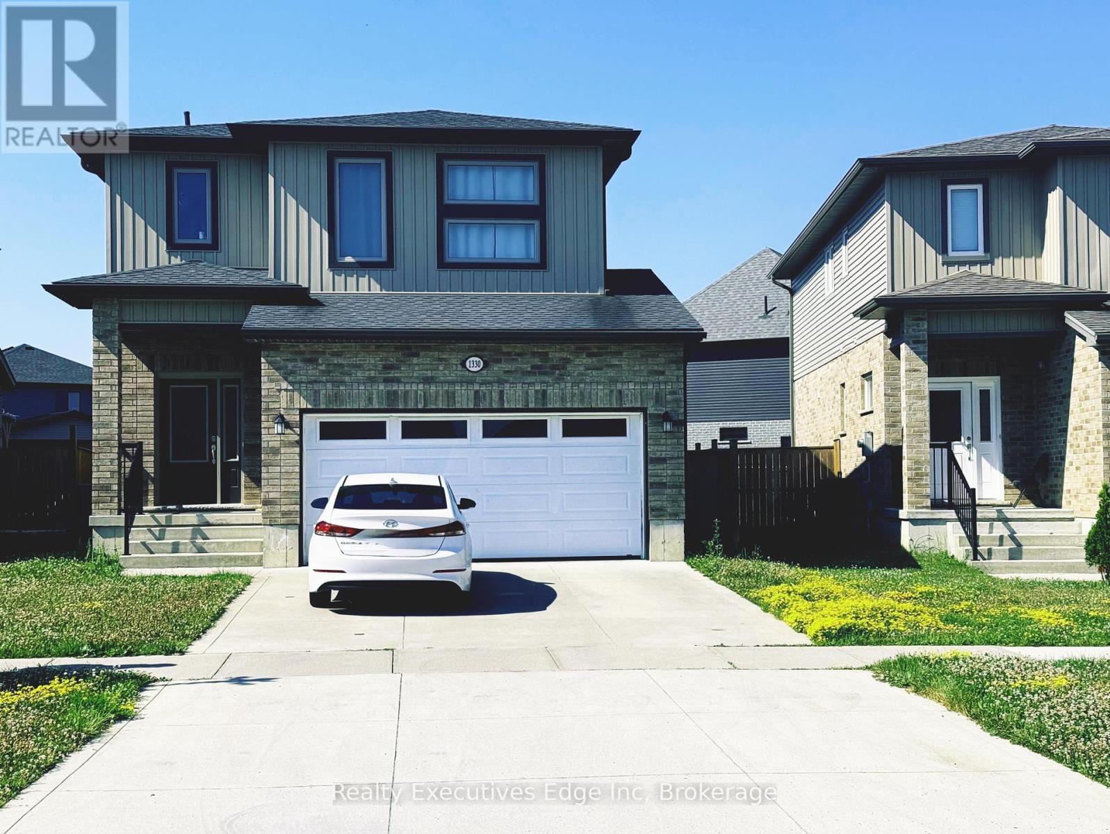 1330 LAWSON ROAD, London North, Ontario