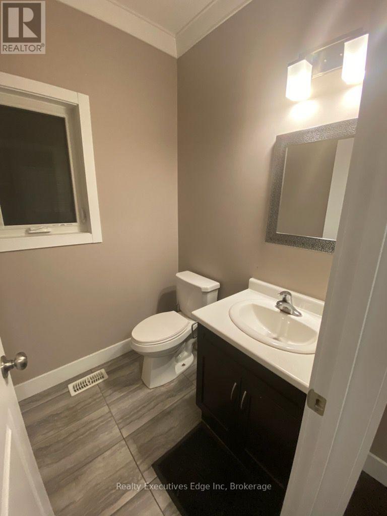 1330 Lawson Road, London North, Ontario  N6G 5K9 - Photo 12 - X12264488