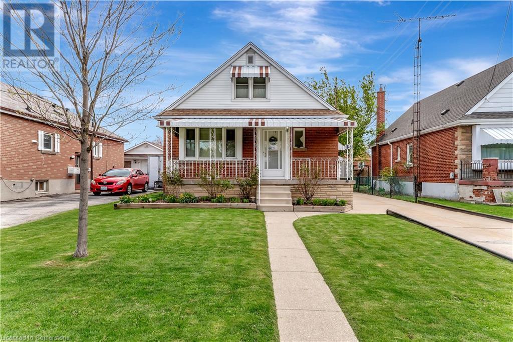 131 East 42nd Street, Hamilton, Ontario  L8T 3A2 - Photo 2 - 40748223