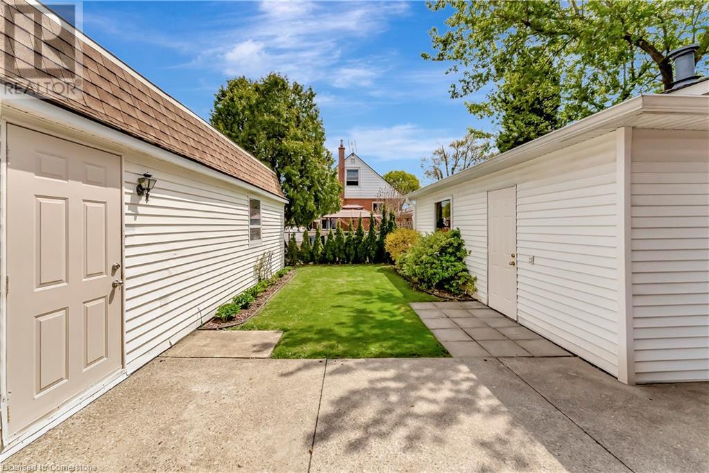 131 East 42nd Street, Hamilton, Ontario  L8T 3A2 - Photo 8 - 40748223