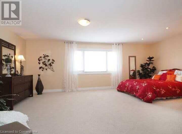 566 Buckingham Boulevard, Waterloo, Ontario  N2T 2T8 - Photo 3 - 40748263