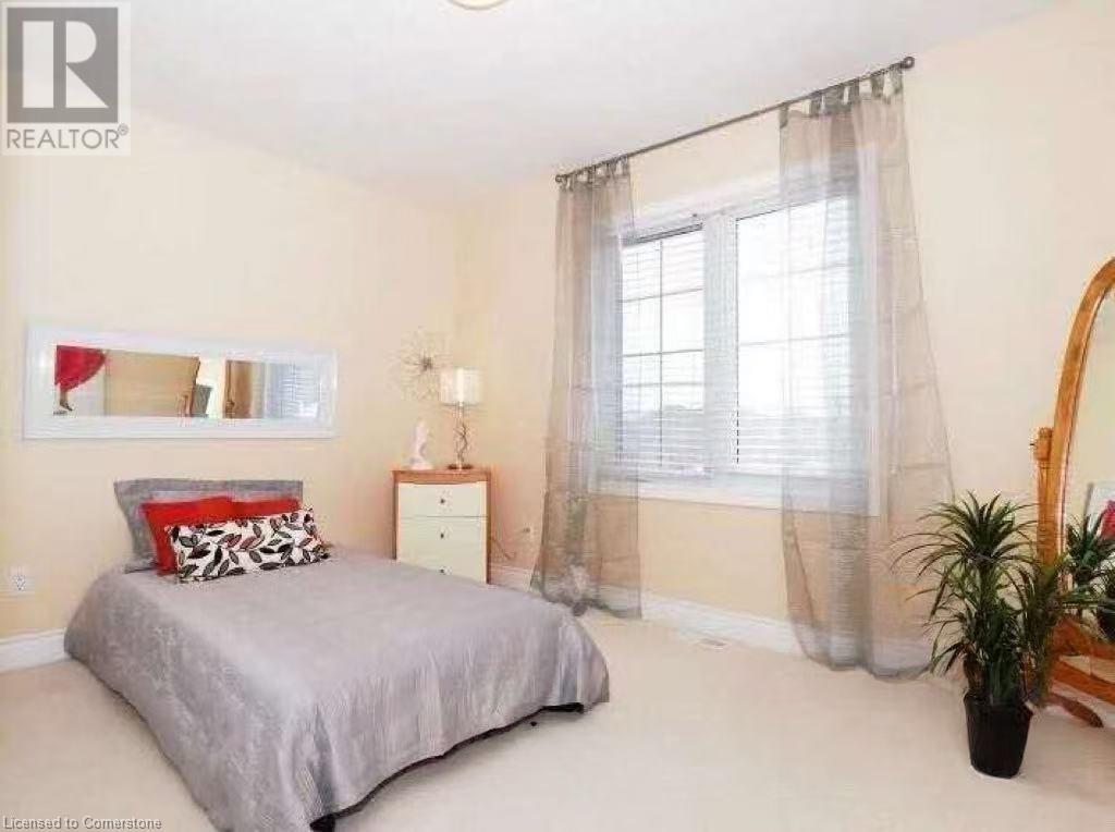 566 Buckingham Boulevard, Waterloo, Ontario  N2T 2T8 - Photo 5 - 40748263