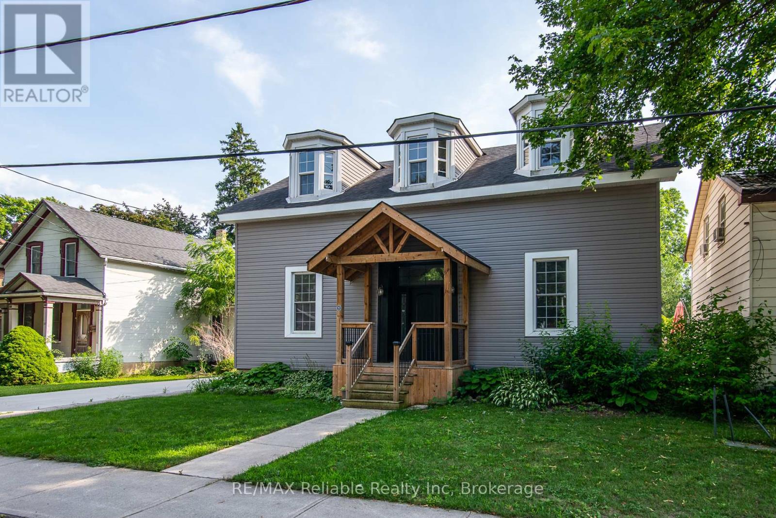 41 John Street, Huron East, Ontario  N0K 1W0 - Photo 4 - X12264629