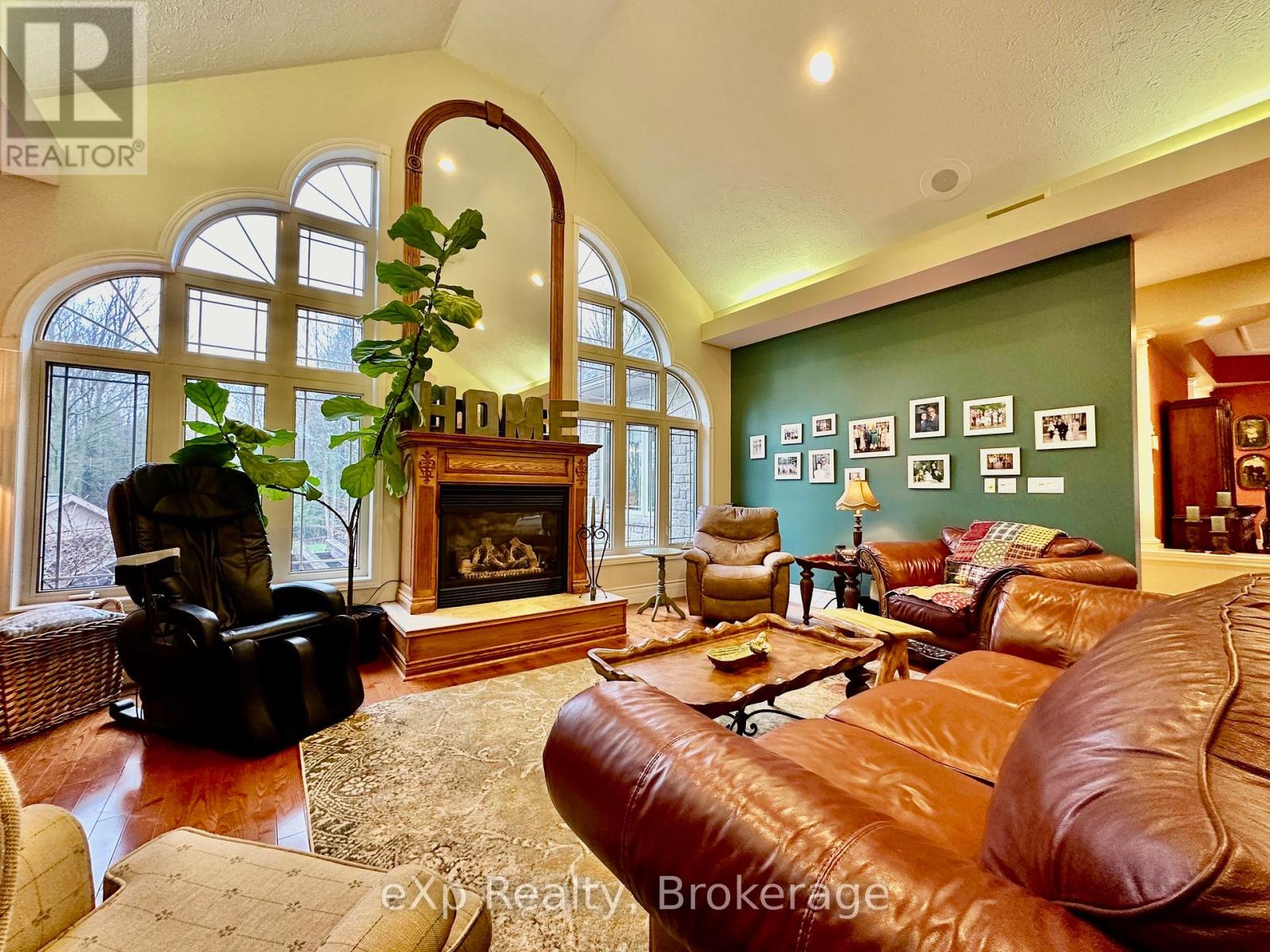 59 Maple Creek Drive, Brockton, Ontario  N0G 2V0 - Photo 11 - X12264676