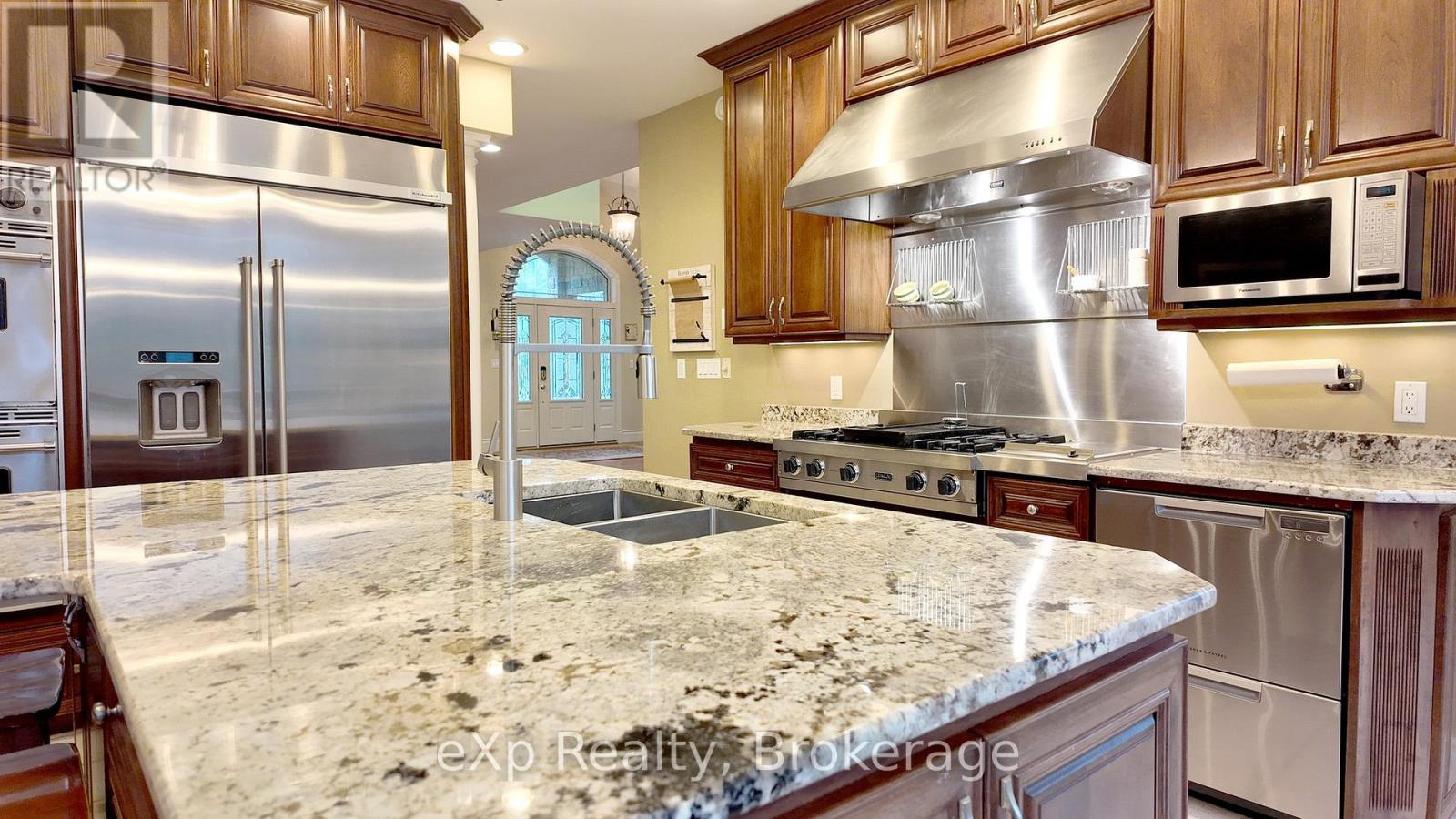 59 Maple Creek Drive, Brockton, Ontario  N0G 2V0 - Photo 20 - X12264676