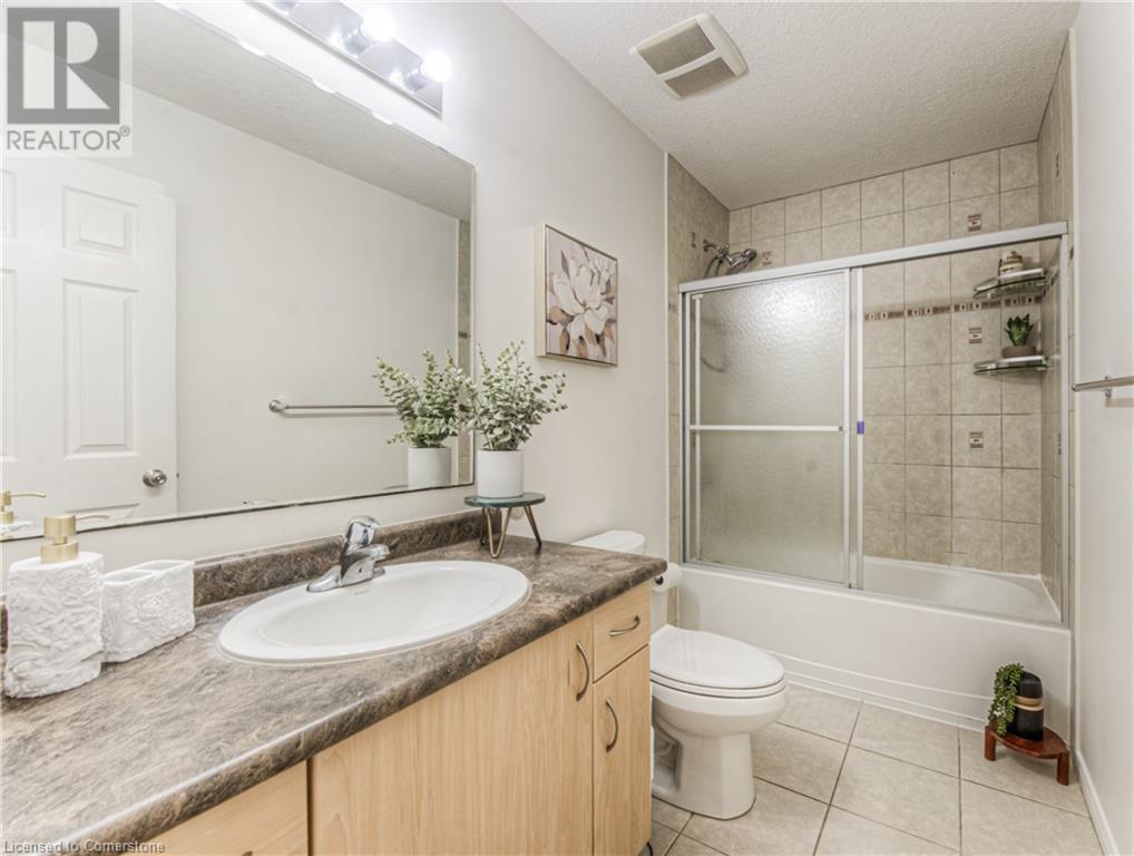 1332 Countrystone Drive, Kitchener, Ontario  N2N 3R9 - Photo 27 - 40748274