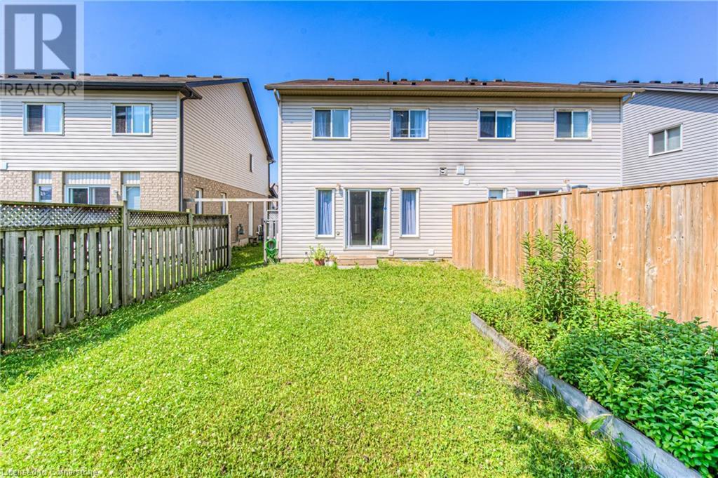 1332 Countrystone Drive, Kitchener, Ontario  N2N 3R9 - Photo 43 - 40748274