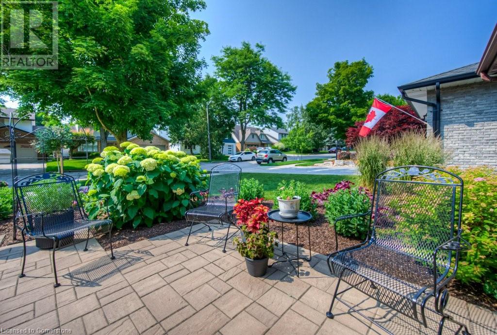 377 Westridge Drive, Waterloo, Ontario  N2L 5Y1 - Photo 5 - 40748127