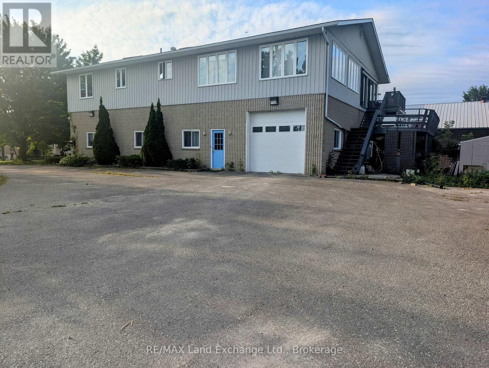 642 12TH AVENUE, Hanover, Ontario