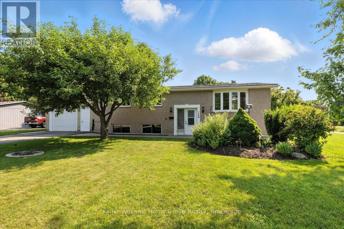 120 CAN ROBERT STREET, Centre Wellington, Ontario