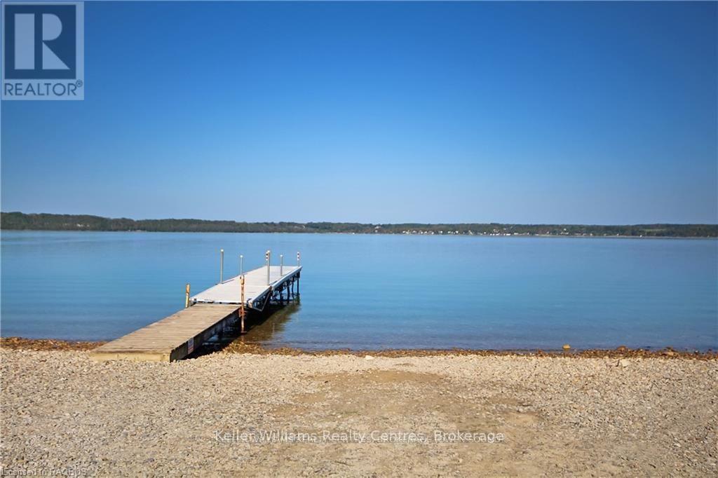 138 Sunset Boulevard, Georgian Bluffs, Ontario  N0H 2T0 - Photo 40 - X12264950