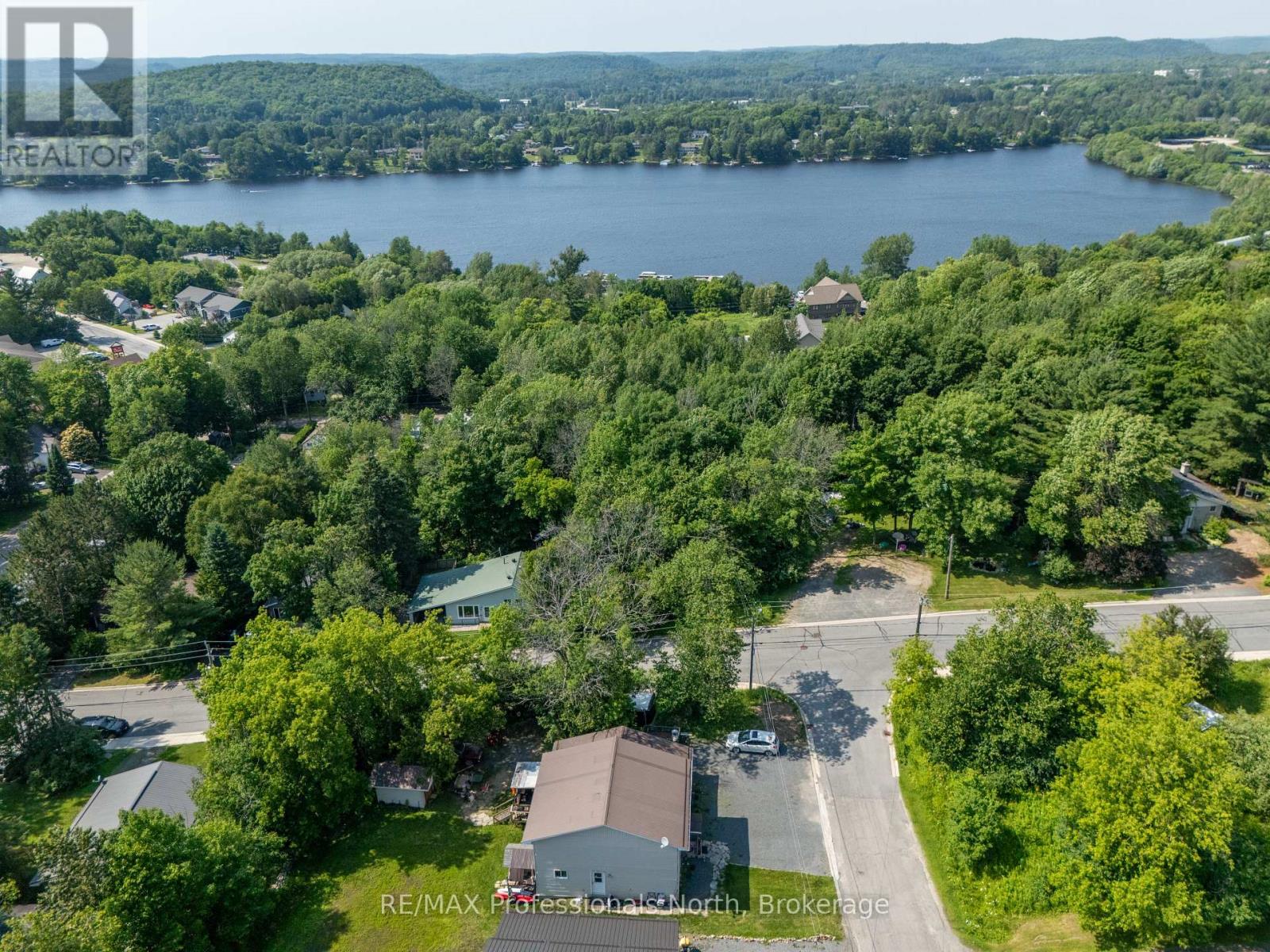 19 Henry Street, Huntsville, Ontario  P1H 1V5 - Photo 10 - X12264958