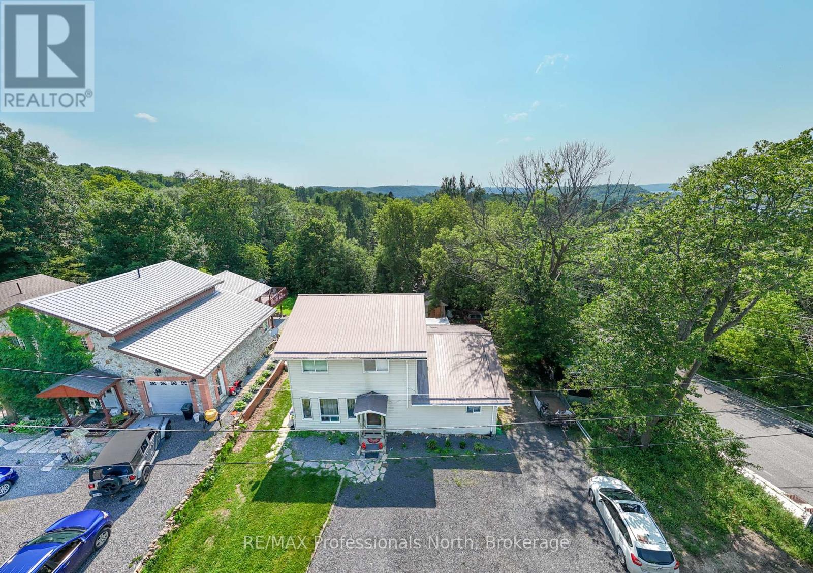 19 Henry Street, Huntsville, Ontario  P1H 1V5 - Photo 8 - X12264958