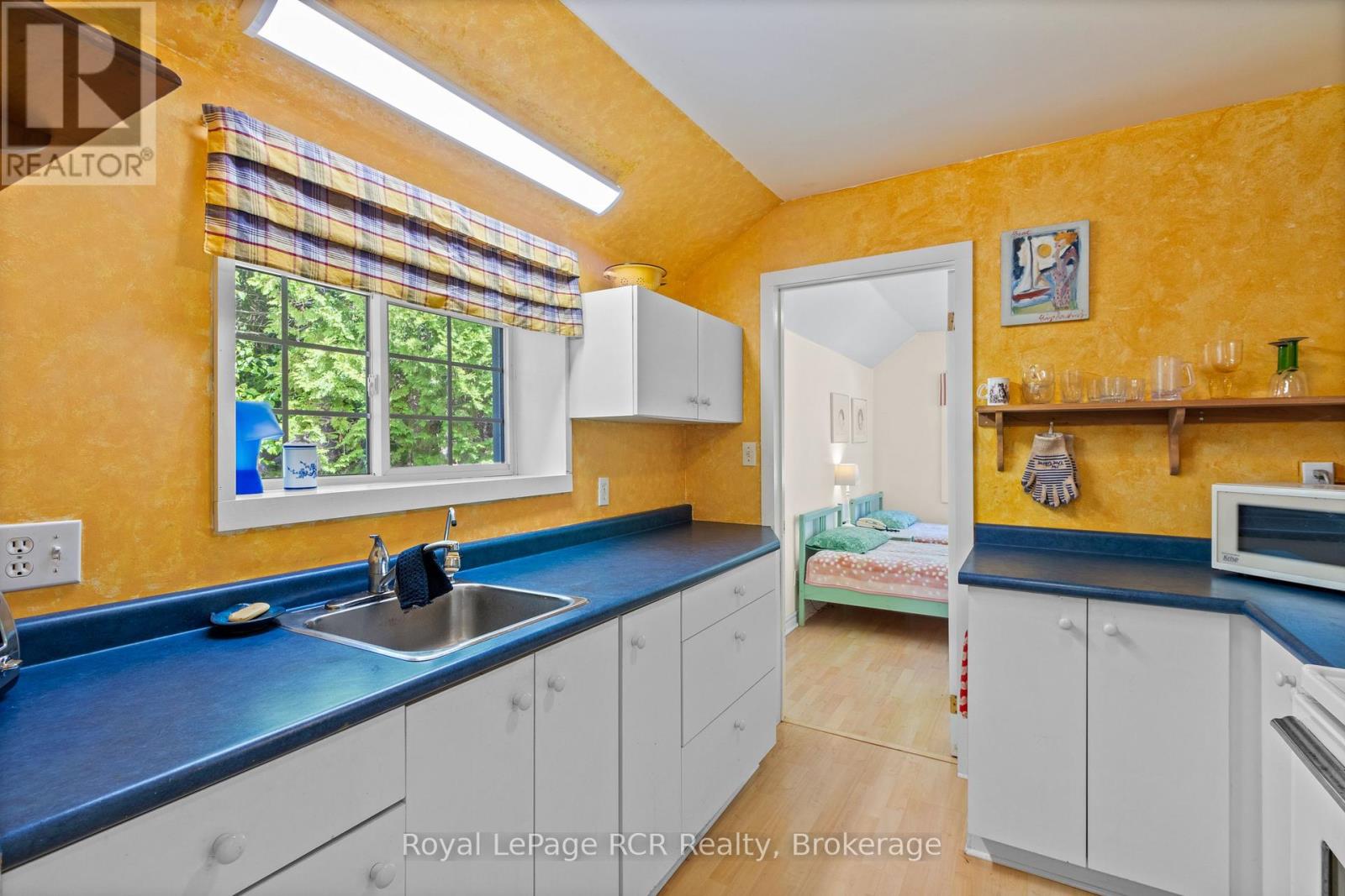 115 Adelaide Street, South Bruce Peninsula, Ontario  N0H 2T0 - Photo 21 - X12265231