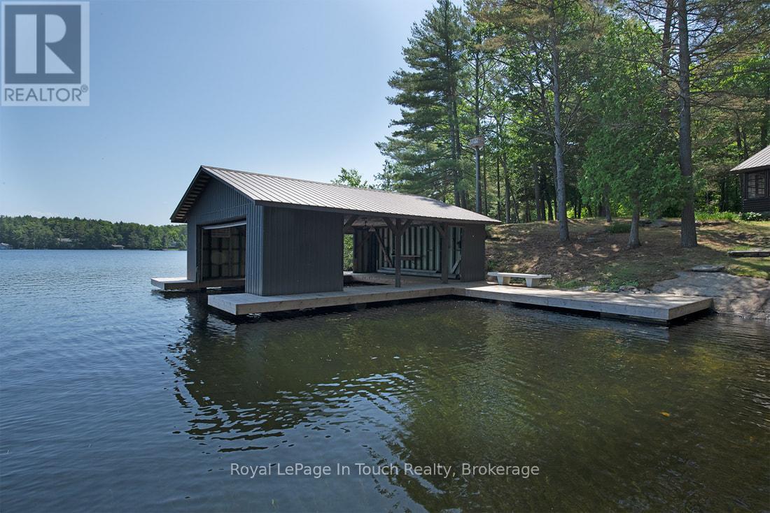 211 Pickerel Point Road, Georgian Bay, Ontario  L0K 1S0 - Photo 39 - X12265333
