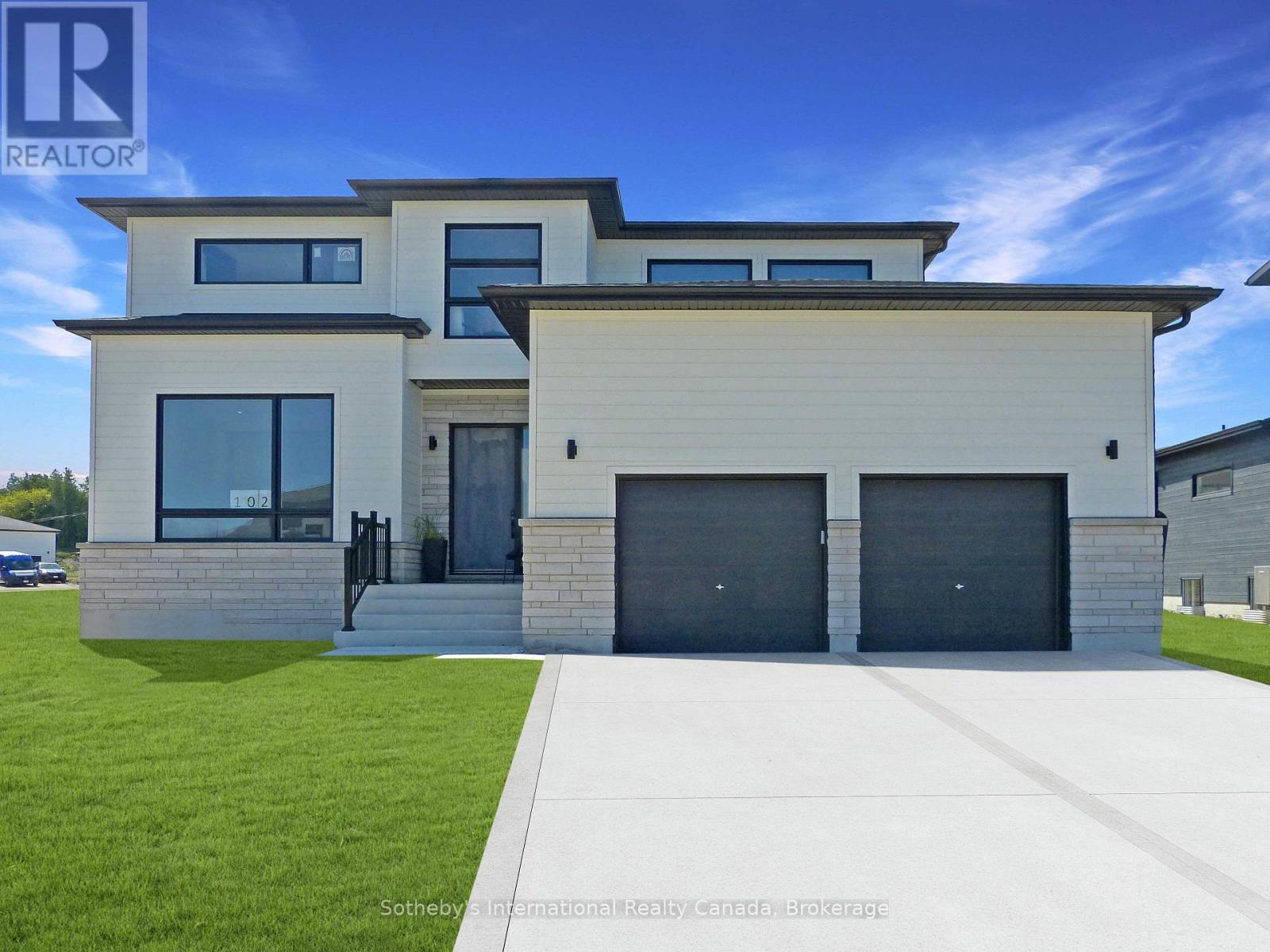102 SLADDEN COURT, Blue Mountains, Ontario