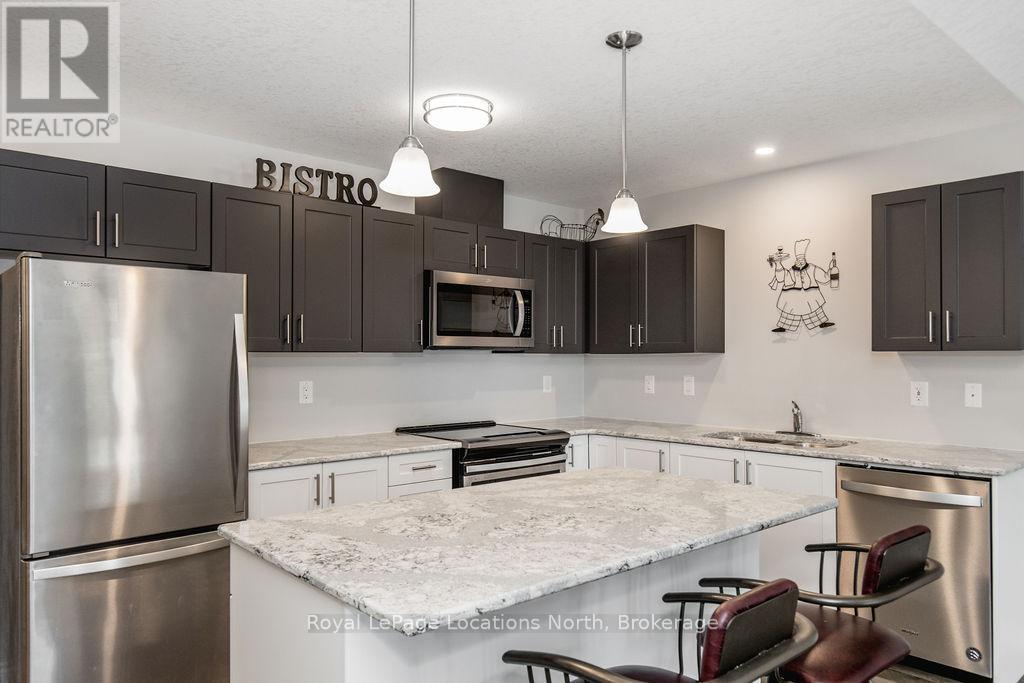 26 Ivy Crescent, Wasaga Beach, Ontario  L9Z 0H8 - Photo 17 - S12265425