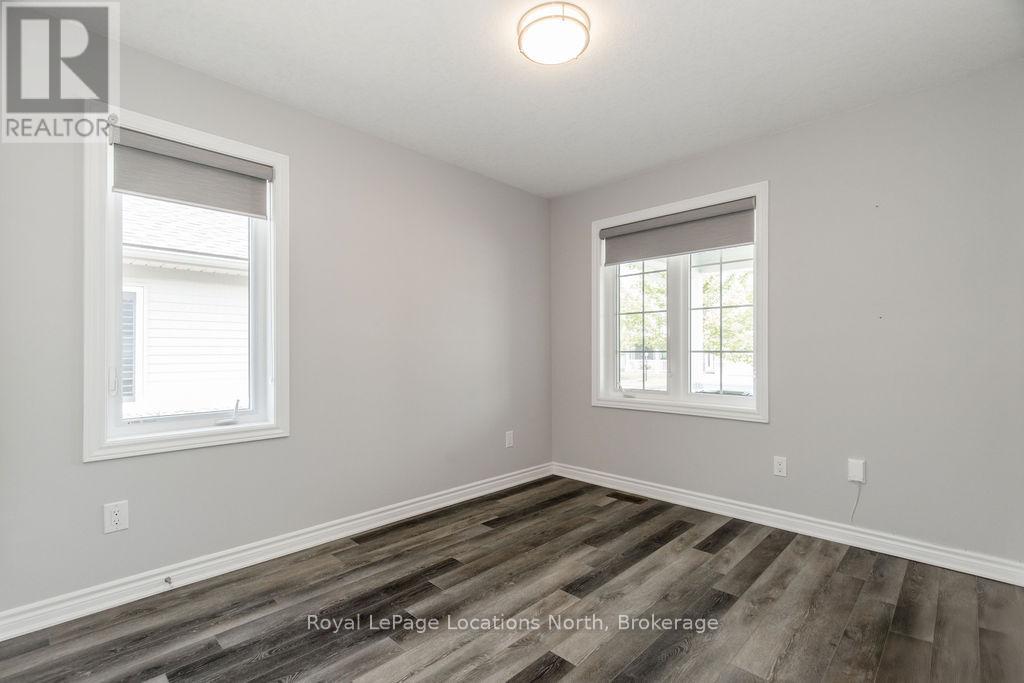 26 Ivy Crescent, Wasaga Beach, Ontario  L9Z 0H8 - Photo 25 - S12265425