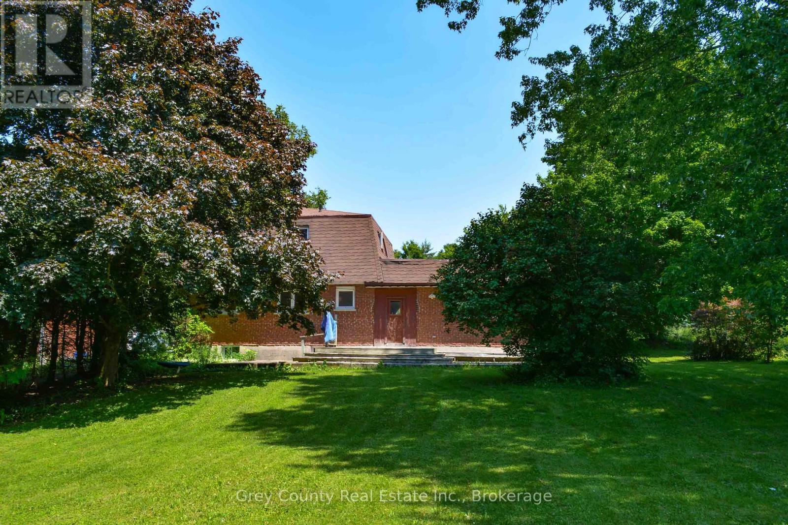 102 Glenwood Place, West Grey, Ontario  N0C 1H0 - Photo 29 - X12265496