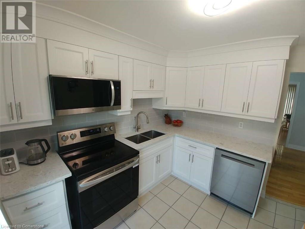 1115 Paramount Drive Unit# 58, Stoney Creek, Ontario  L8J 1P6 - Photo 6 - 40748368