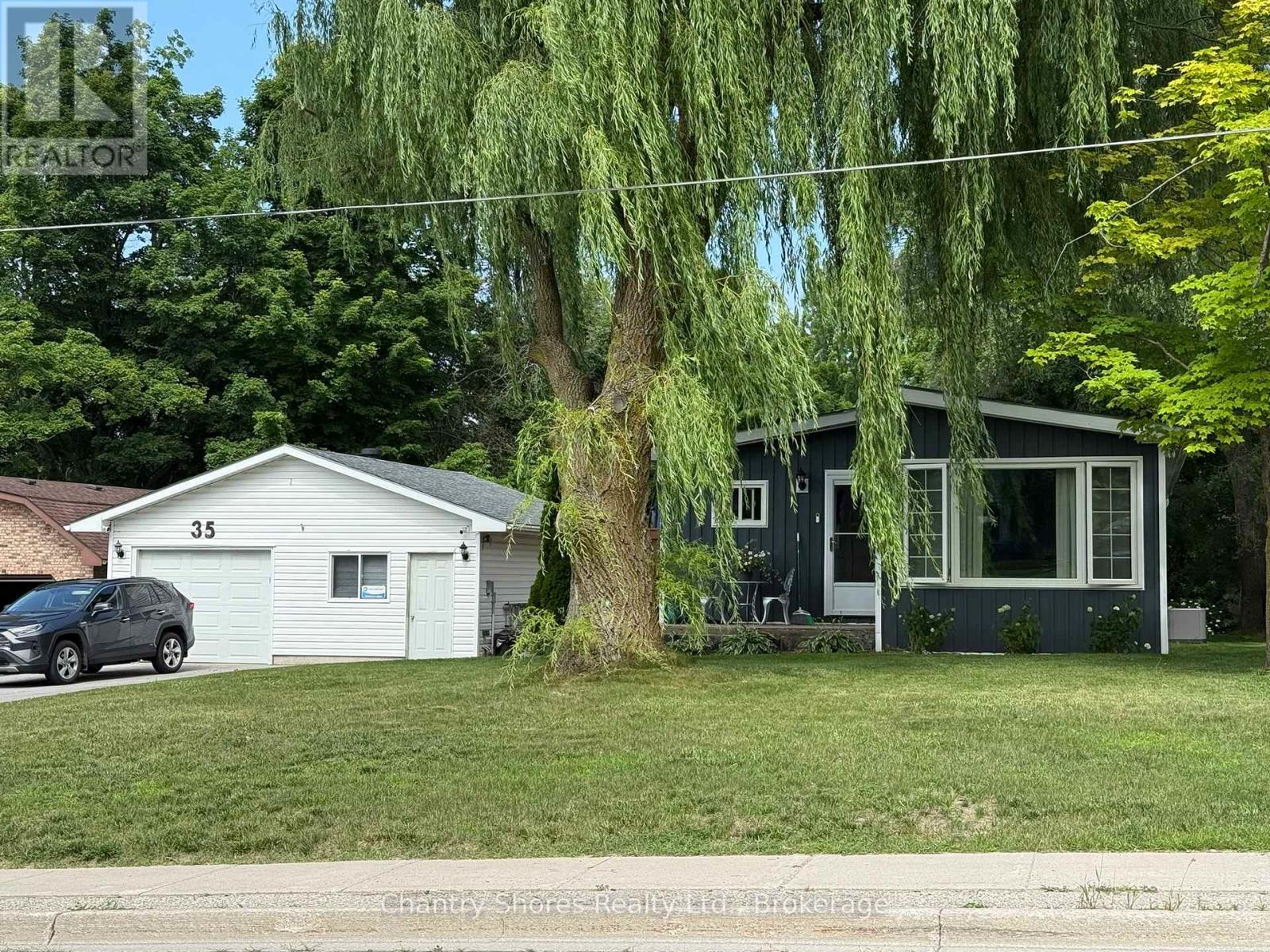 35 KING STREET, Kincardine, Ontario