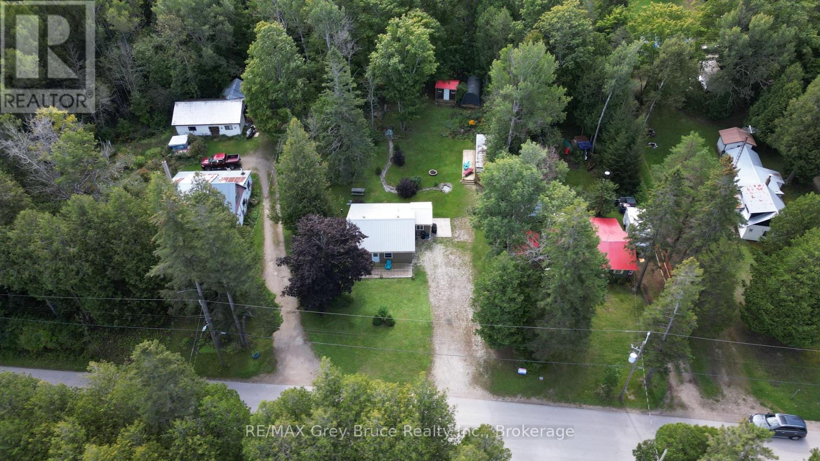 549 Stokes Bay Road, Northern Bruce Peninsula, Ontario  N0H 1W0 - Photo 33 - X12265741