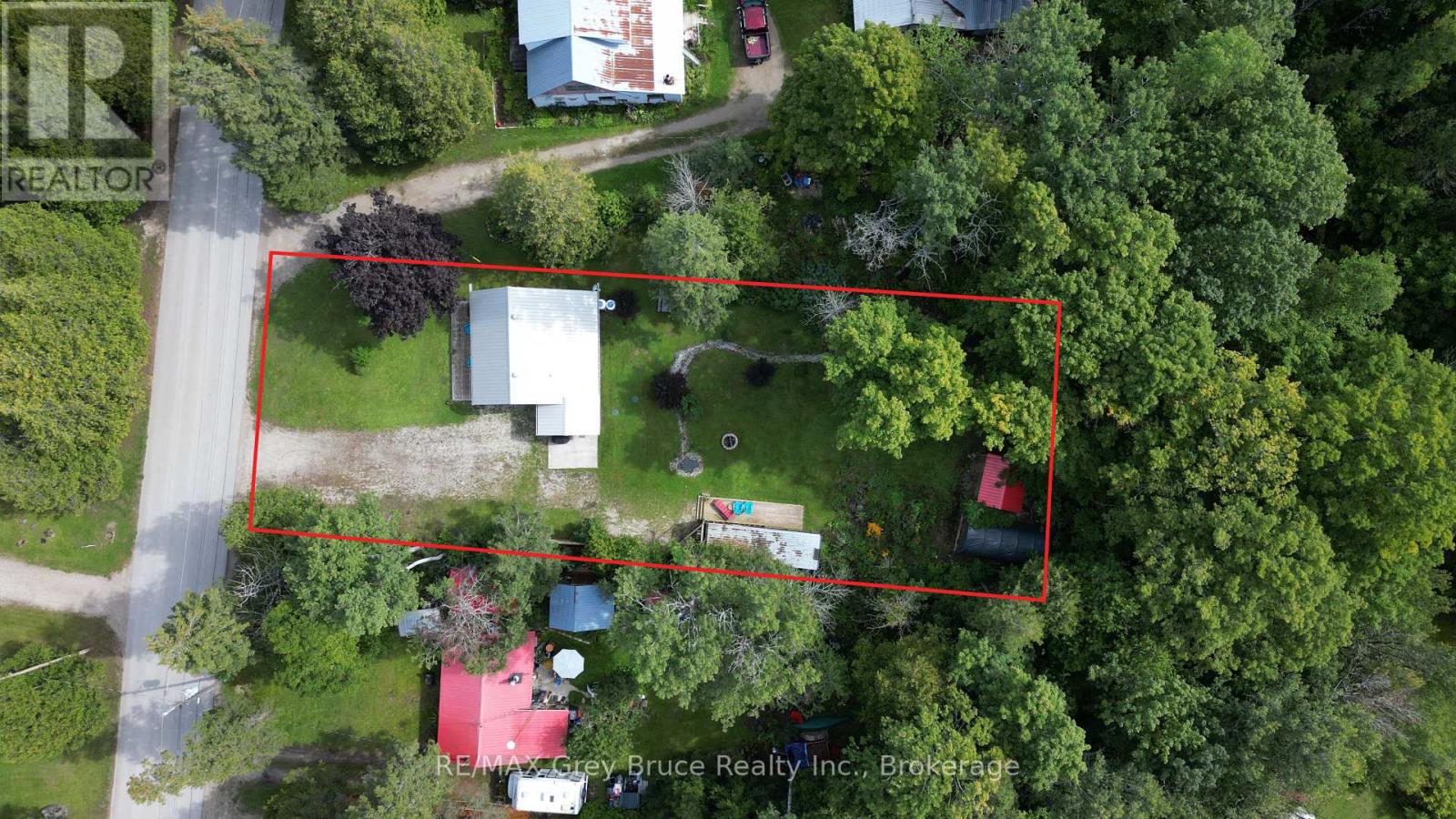 549 Stokes Bay Road, Northern Bruce Peninsula, Ontario  N0H 1W0 - Photo 35 - X12265741