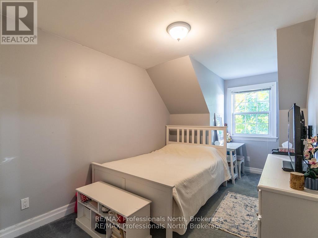 26 Coates Avenue, Bracebridge, Ontario  P1L 1Y5 - Photo 25 - X12265876