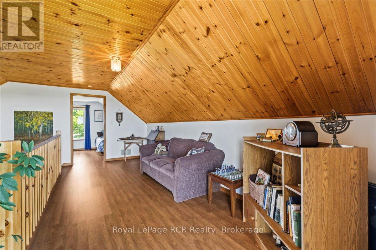 222191 Concession 14, West Grey, Ontario  N0G 2M0 - Photo 22 - X12266020