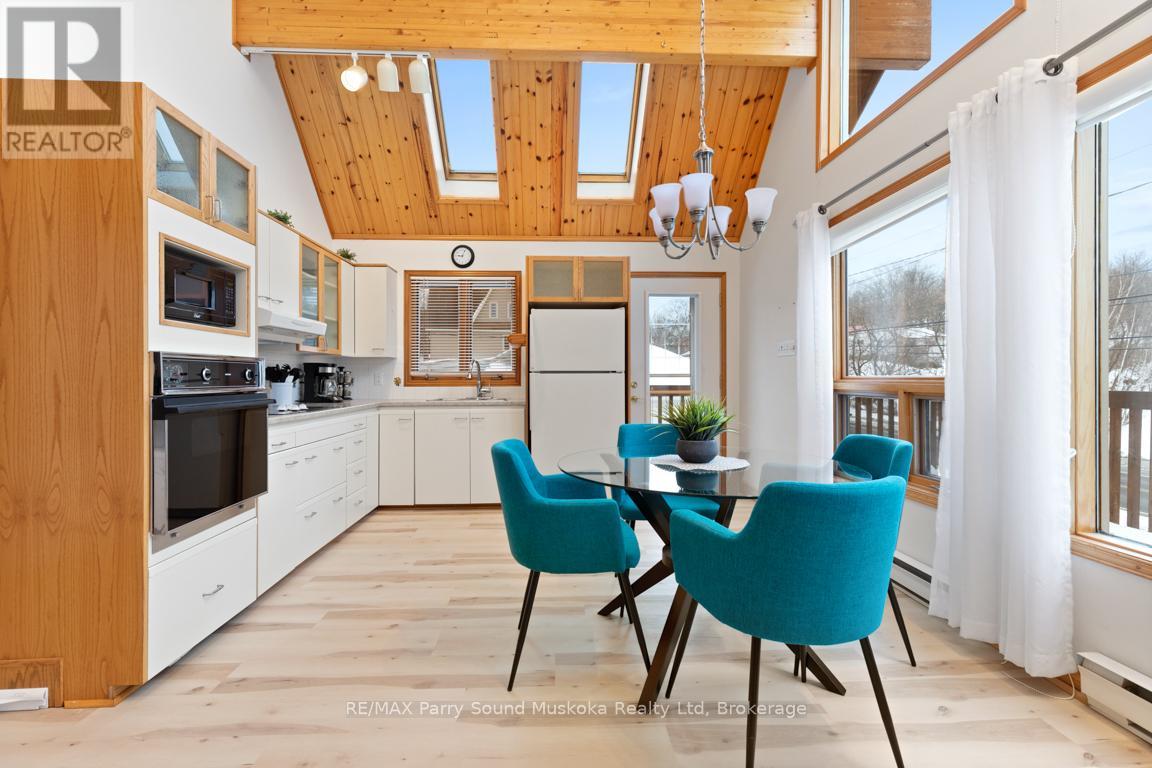 14 Emily Street, Parry Sound, Ontario  P2A 2P3 - Photo 3 - X12266064
