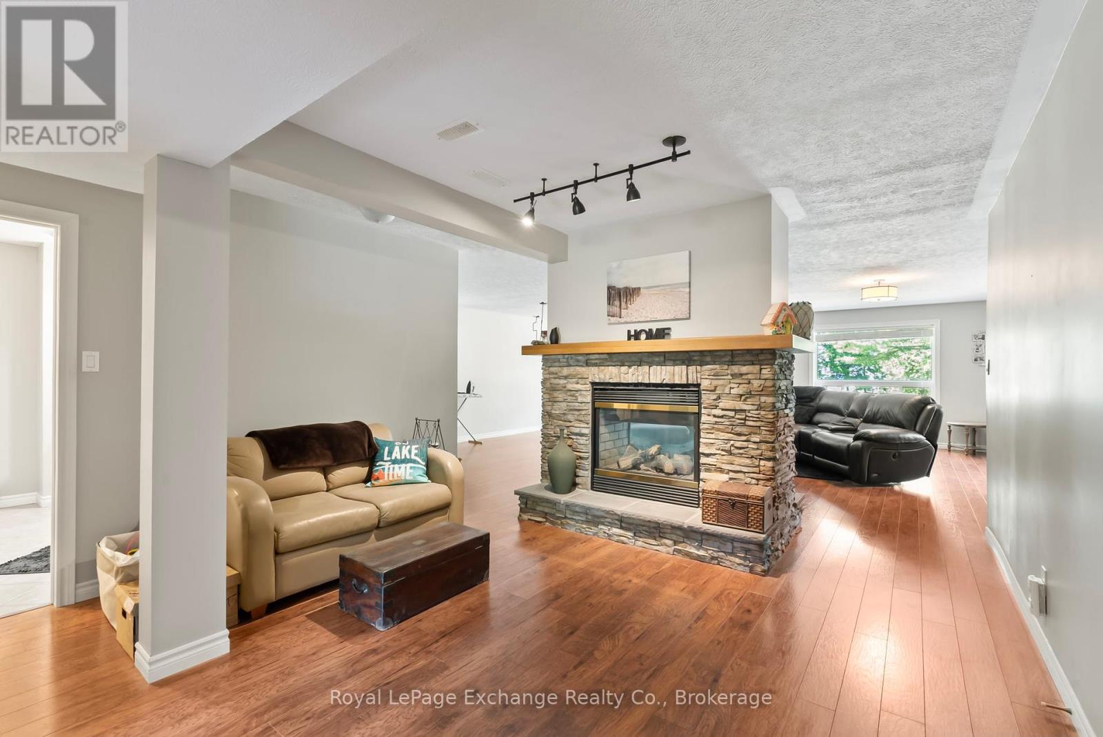 71 Upper Lorne Beach Road, Kincardine, Ontario  N0G 2T0 - Photo 18 - X12266083