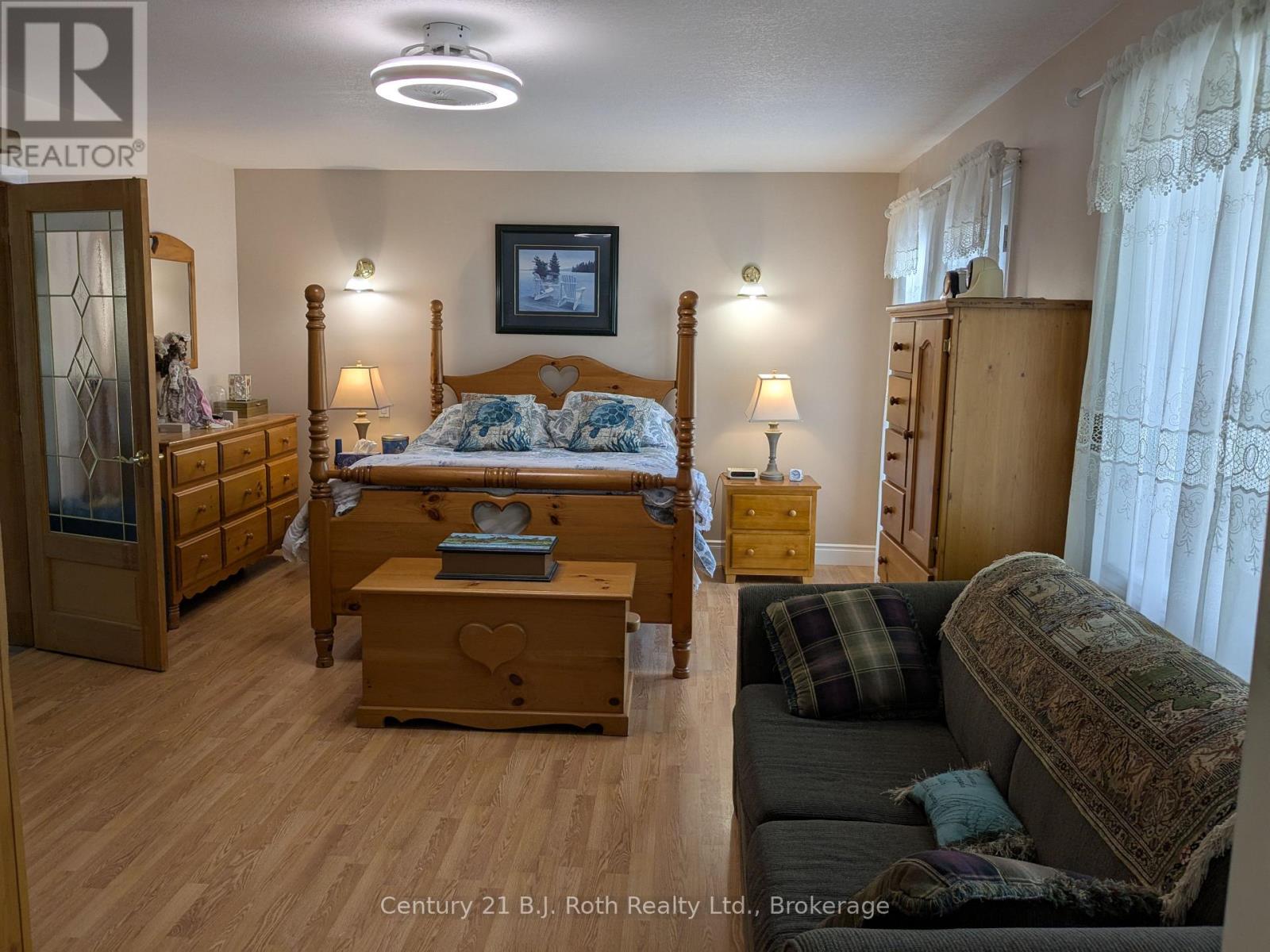 77 Holden Road, Magnetawan, Ontario  P0A 1P0 - Photo 22 - X12266253