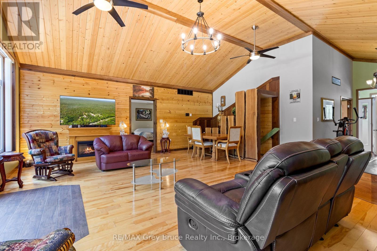 170 Cape Hurd Road, Northern Bruce Peninsula, Ontario  N0H 2R0 - Photo 12 - X12266311