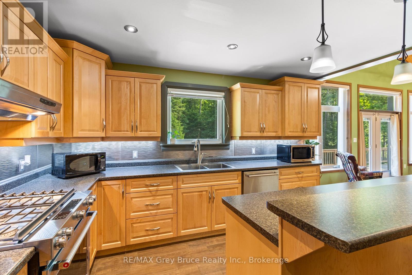 170 Cape Hurd Road, Northern Bruce Peninsula, Ontario  N0H 2R0 - Photo 14 - X12266311